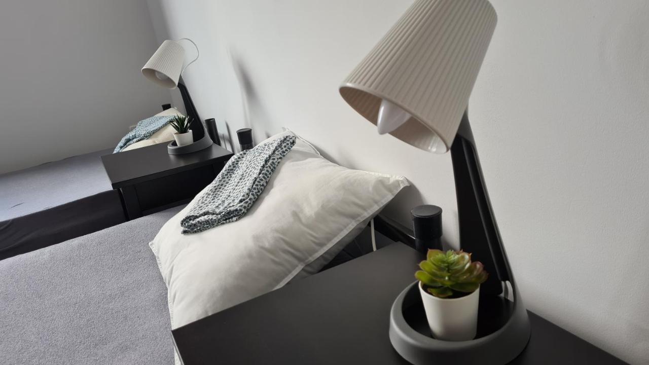 Urocze Apartamenty Na Wsi Goledzinow Exteriér fotografie