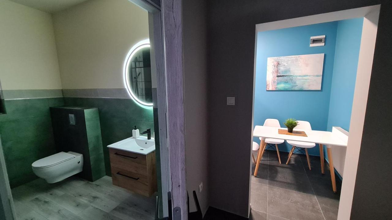 Urocze Apartamenty Na Wsi Goledzinow Exteriér fotografie