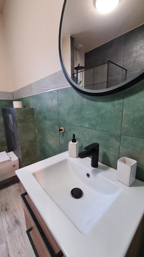 Urocze Apartamenty Na Wsi Goledzinow Exteriér fotografie
