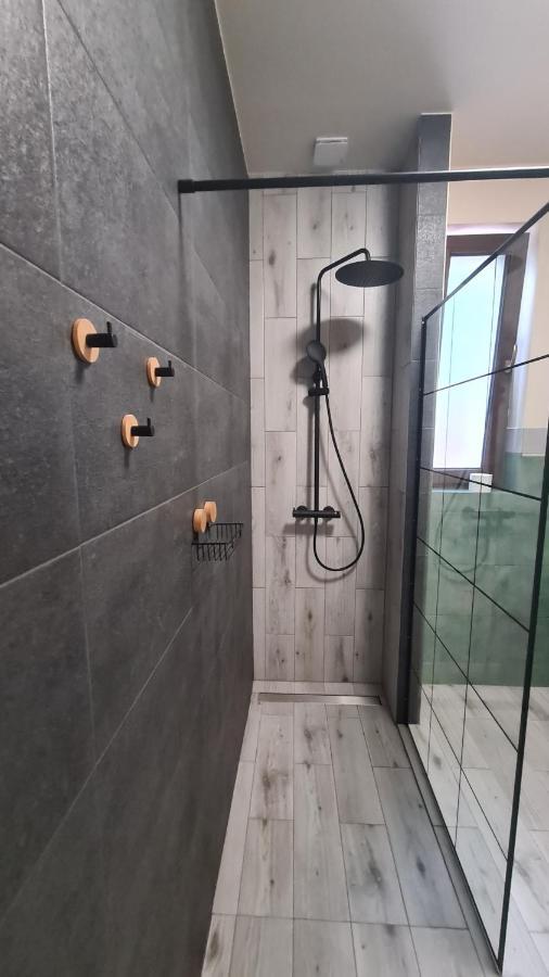 Urocze Apartamenty Na Wsi Goledzinow Exteriér fotografie