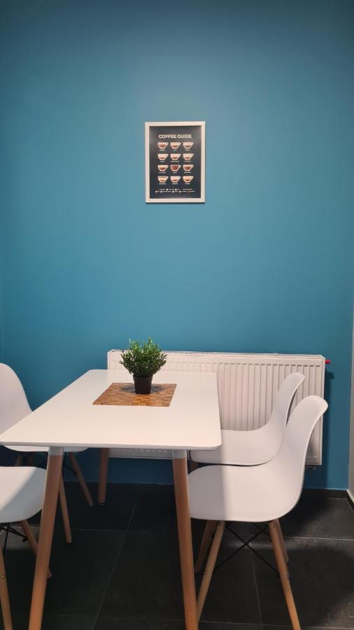 Urocze Apartamenty Na Wsi Goledzinow Exteriér fotografie